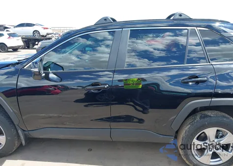 2025 Toyota Rav4 Xle из США, поврежденный, VIN 2T3W1RFV2SW413051